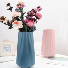 Load image into Gallery viewer, Non-Breakable Hydroponic Vase - thedecoratives.com