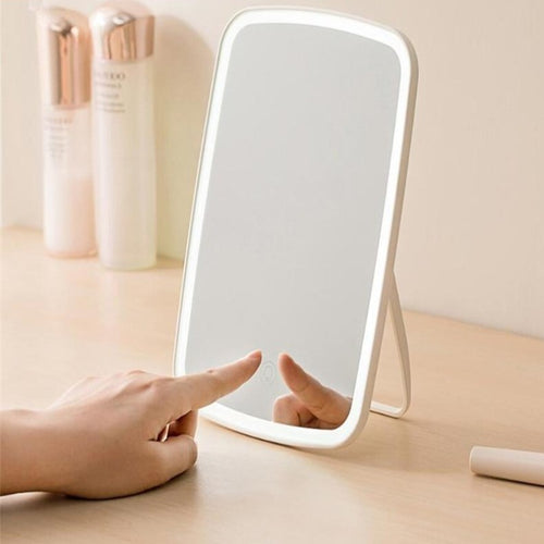 Portable LED Light Makeup Mirror - thedecoratives.com